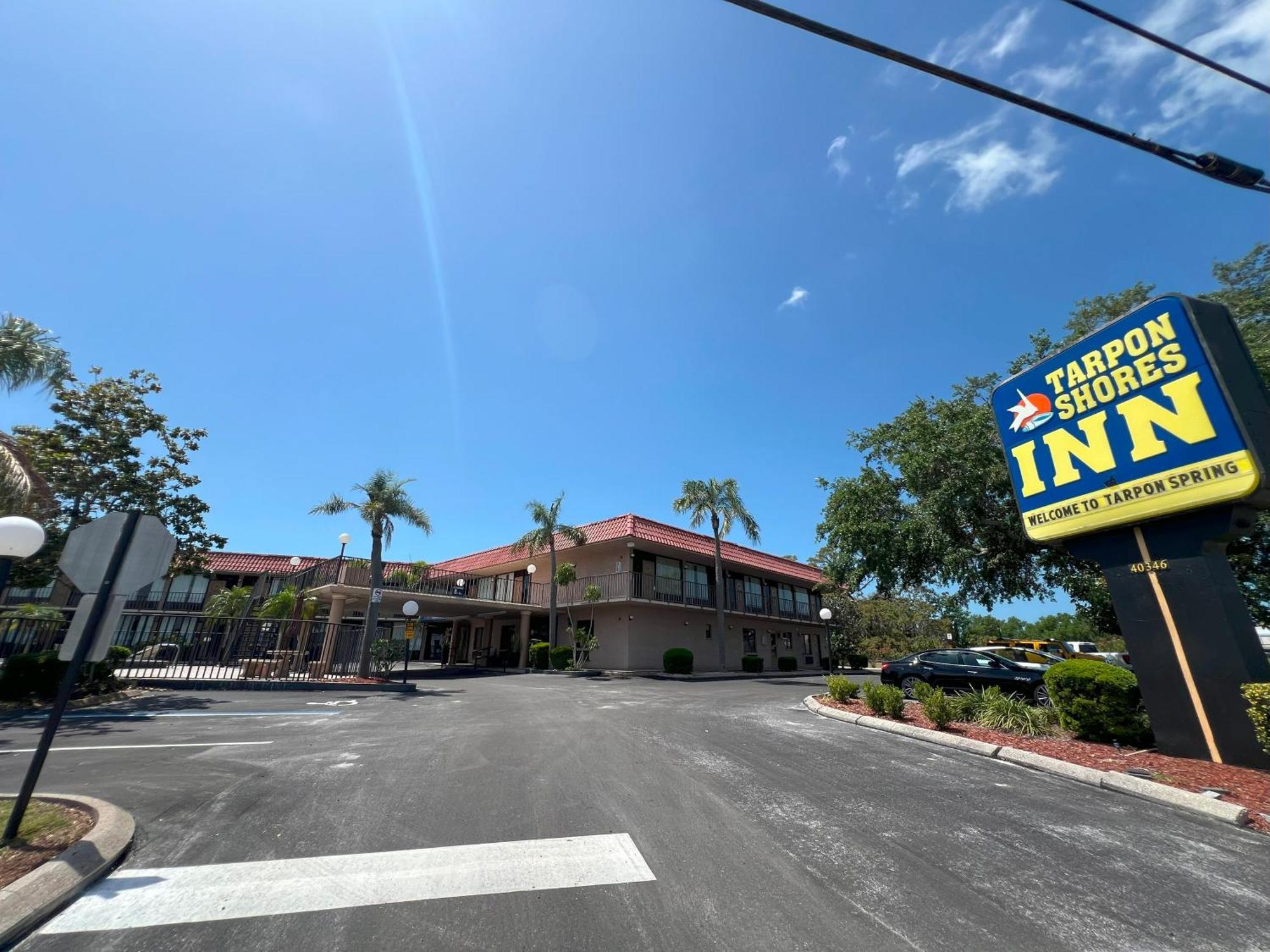Tarpon Shores Inn Tarpon Springs Exterior photo