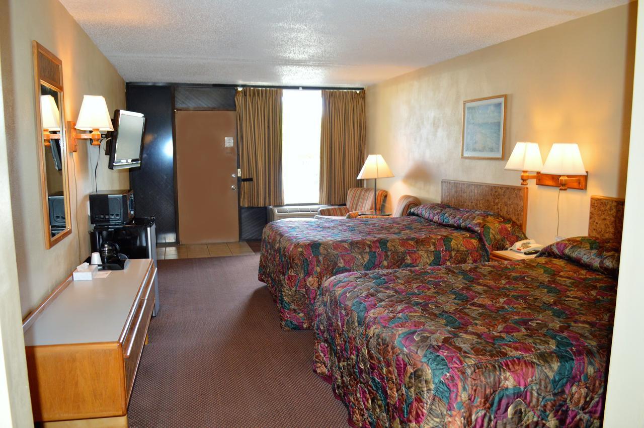 Tarpon Shores Inn Tarpon Springs Exterior photo