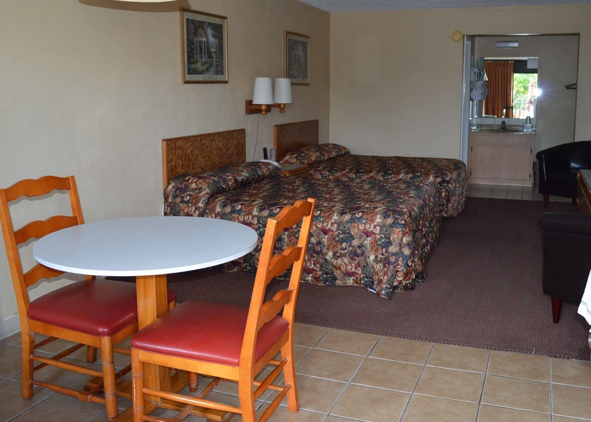 Tarpon Shores Inn Tarpon Springs Exterior photo
